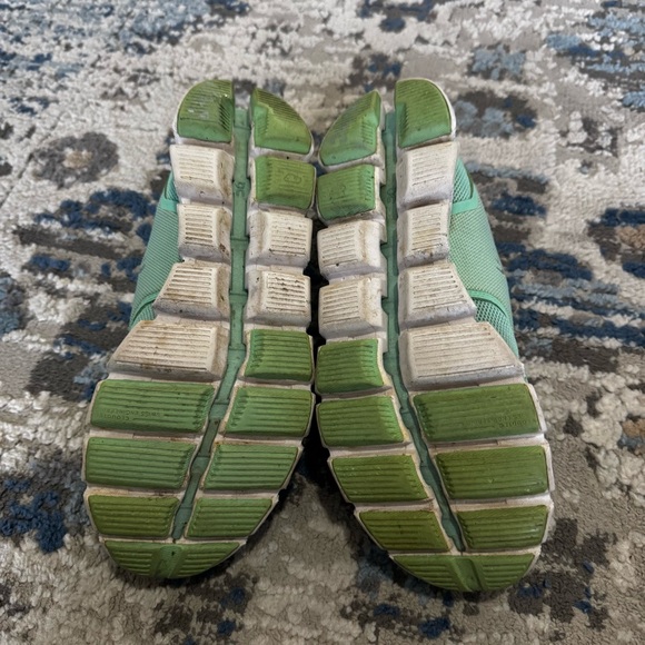 On Running Women's Athletic Shoes in Mint and Gray - Picture 8 of 9